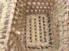 Load image into Gallery viewer, Handmade Straw Lunch-Box