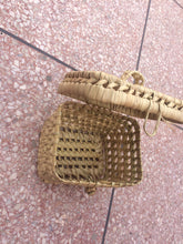 Load image into Gallery viewer, Handmade Straw Lunch-Box