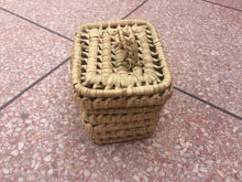 Load image into Gallery viewer, Handmade Straw Lunch-Box