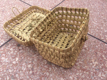 Load image into Gallery viewer, Handmade Straw Lunch-Box